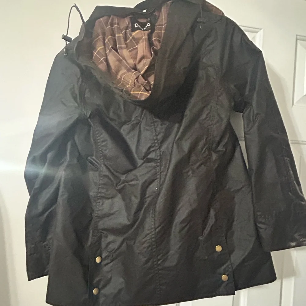 Barbour beadnell wax jacket with hood - Picture 2 of 5